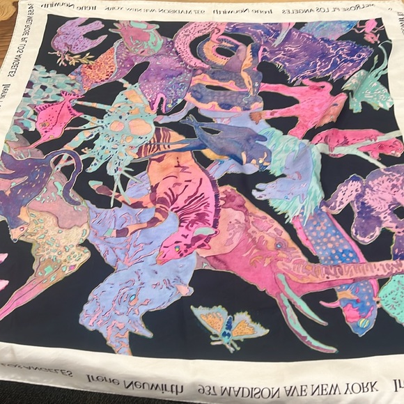 EUC Irene Neuwirth Limited Edition Silk Scarf Featuring Safari Works Aaron Morse - Picture 6 of 8